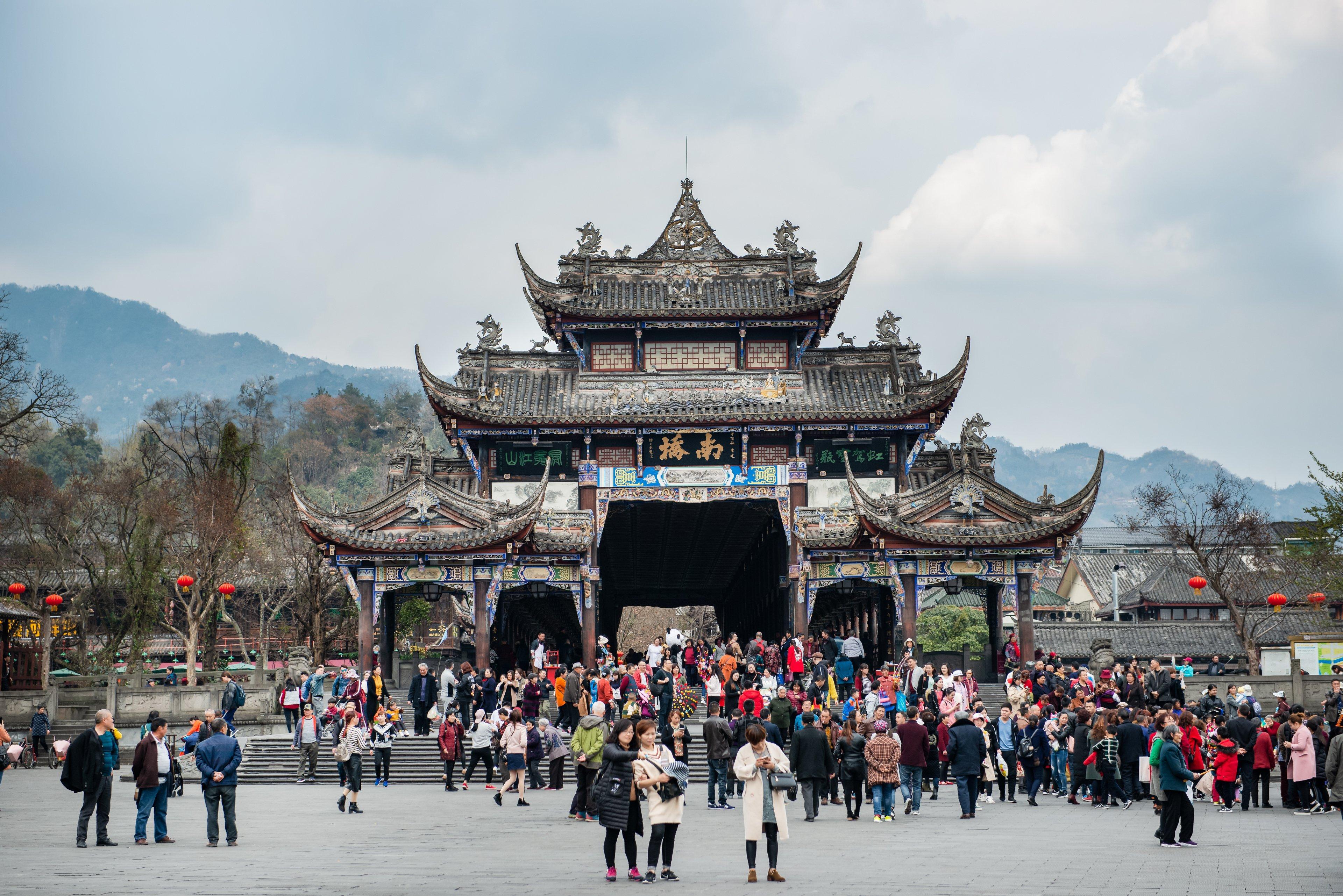 Holiday Inn Express Dujiangyan Ancient City By Ihg Guankou Exterior foto
